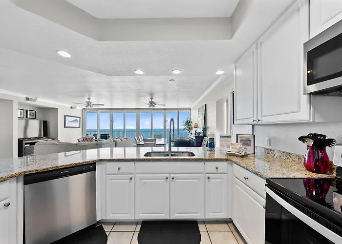Apartment San Carlos Penthouse 5 By Youngs Suncoast *