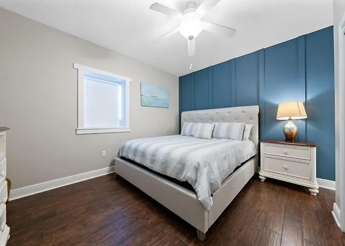 Apartment San Carlos Penthouse 5 By Youngs Suncoast *